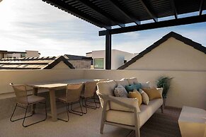 Designer Digs 9 Bedroom Home