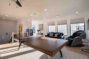 Designer Digs 9 Bedroom Home