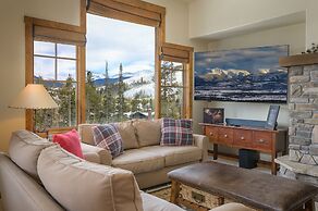Lower Bear Trail 3 Bedroom Townhouse by RedAwning