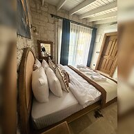 Aura Village Alaçatı