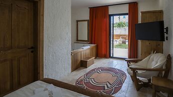 Aura Village Alaçatı