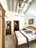 Aura Village Alaçatı