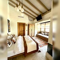 Aura Village Alaçatı