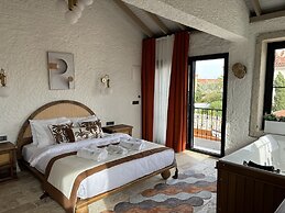 Aura Village Alaçatı