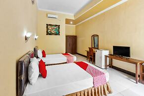 Capital O 93391 Golden Manggis Hotel Near SMKN 1 Lingsar