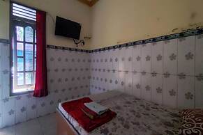 OYO 93395 Pondok Wisata Sekar KemuningNearWonogondang Camp ( Bumi Perk