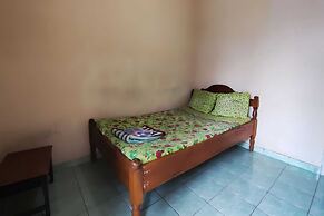 OYO 93395 Pondok Wisata Sekar KemuningNearWonogondang Camp ( Bumi Perk