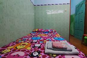 OYO 93394 Pondok Wisata Kurniawan 2NearWonogondang Camp ( Bumi Perkema