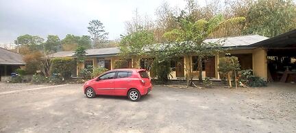 OYO 93396 Pondok Wisata Sri MulyoNearSultan Agung Stadium Bantul