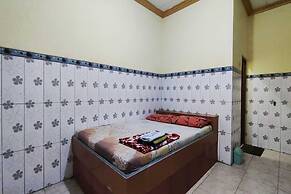 OYO 93396 Pondok Wisata Sri MulyoNearSultan Agung Stadium Bantul
