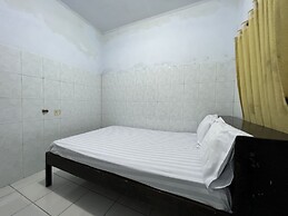 OYO 93406 Pondok Bulo Ugi Syariah Near SD Negeri 185 Pinrang