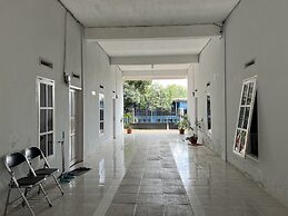 OYO 93406 Pondok Bulo Ugi Syariah Near SD Negeri 185 Pinrang