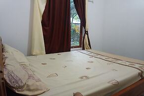 OYO 93408 Penginapan Annisya Near SMA Negeri 2 Mataram