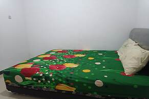 OYO 93408 Penginapan Annisya Near SMA Negeri 2 Mataram