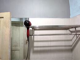 OYO 93411 Syariah Hotel Tomborang