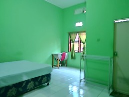 OYO 93411 Syariah Hotel Tomborang