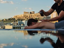 Monastik Living in Athina