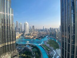 Deluxe 2BR Burj Khalifa & Fountain View