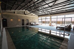 Sazano Wine Cellar & Hotel