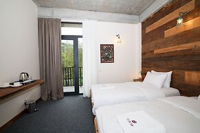 Sazano Wine Cellar & Hotel