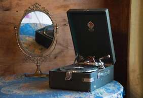 Sazano Wine Cellar & Hotel