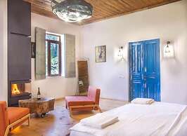 Sazano Wine Cellar & Hotel