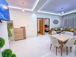 Elite Holiday Homes - Luxury & Centric Flat