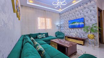 Elite Holiday Homes - Luxury & Centric Flat