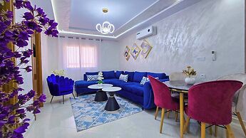 Elite Holiday Homes - Luxury & Centric Flat