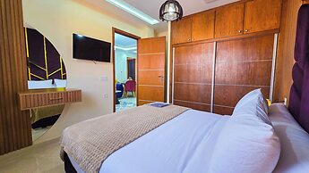 Elite Holiday Homes - Luxury & Centric Flat