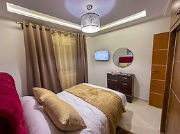 Elite Holiday Homes - Luxury & Centric Flat