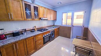 Elite Holiday Homes - Luxury & Centric Flat