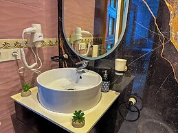 Elite Holiday Homes - Luxury & Centric Flat