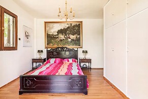 Estate Villa OINOI with Pool