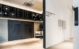 M Vertica KL by Airhost