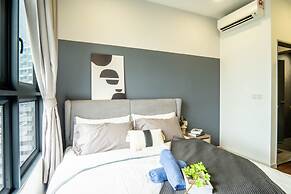 M Vertica KL by Airhost