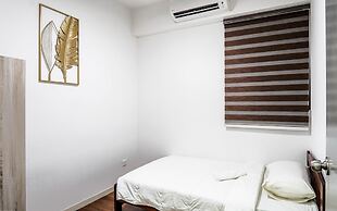 M Vertica KL by Airhost