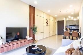 M Vertica KL by Airhost