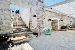 Trullo Marilì on the Fasano Selva