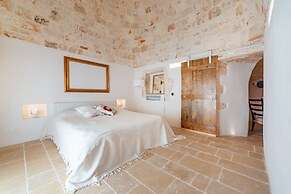 Trullo Marilì on the Fasano Selva