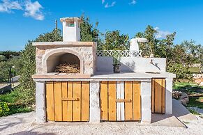 Trullo Marilì on the Fasano Selva