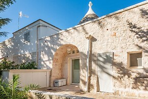 Trullo Marilì on the Fasano Selva