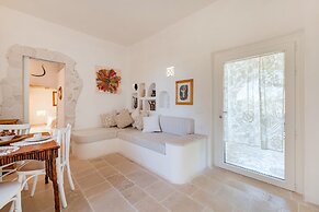 Trullo Marilì on the Fasano Selva