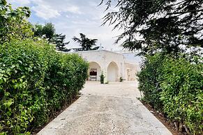 Trullo Marilì on the Fasano Selva