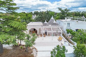 Trullo Marilì on the Fasano Selva