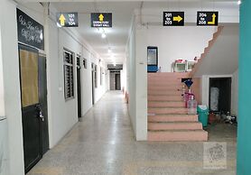 6 CR Hotel Natraj Aurangabad