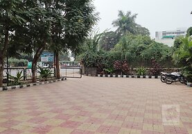 6 CR Hotel Natraj Aurangabad