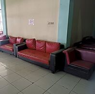 OYO 93415 Pondok Kula Rumbih Syariah