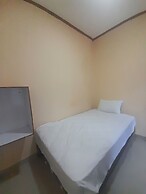 OYO 93417 Homestay Bunga Rinte Syariah Near Komp perumahan stella ress