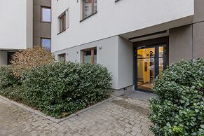 Spacious Apartment in Warsaw by Renters
